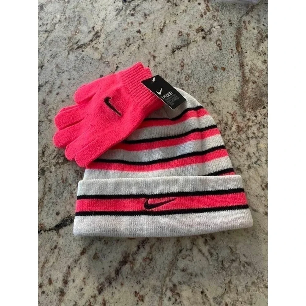 Nike Kids Youth Beanie Hat And Gloves Set ~ New